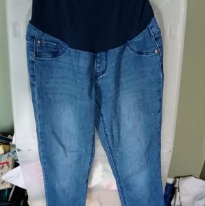 Maternity jeans medium size